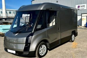 Steve Barbour explores how the logistics sector can accelerate its decarbonisation journey by looking beyond energy savings and alternative fuels towards more innovative materials and advanced manufacturing processes.