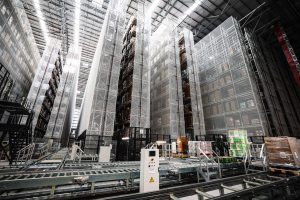 The Omega site in Warrington is taking in over 25,000 pallets of stock each week, picking and dispatching almost 2 million cases, equating to over 50,000 cages of stock, and over 1,000 store deliveries, weekly.