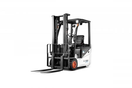 The new B16-20-NT series is the first 3-wheel forklift from Bobcat to be based exclusively on the latest lithium-ion technology.
