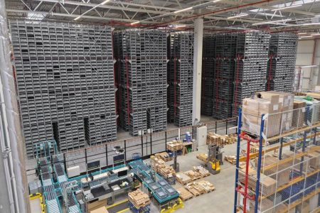 Exotec has built a partnership with the Berrang Group, a wholesaler for mechanical fastening technology.