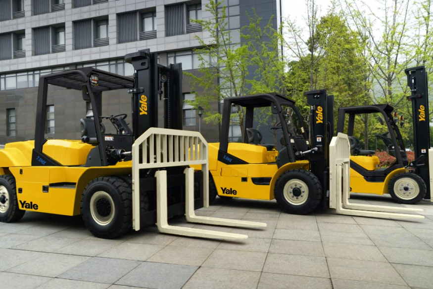 Smart energy, smart warehouse: Yale lithium-ion forklifts drive efficiency