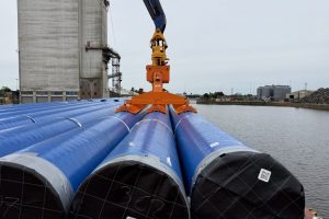 B&B Attachments has supplied two vacuum lifting systems to Associated British Ports (ABP) at the Port of King’s Lynn.