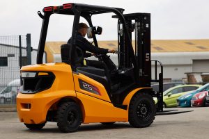 UN Forklift is looking to expand its UK dealer network, offering independent materials handling specialists access to a broad product range backed by local sales, technical, parts and warranty support.